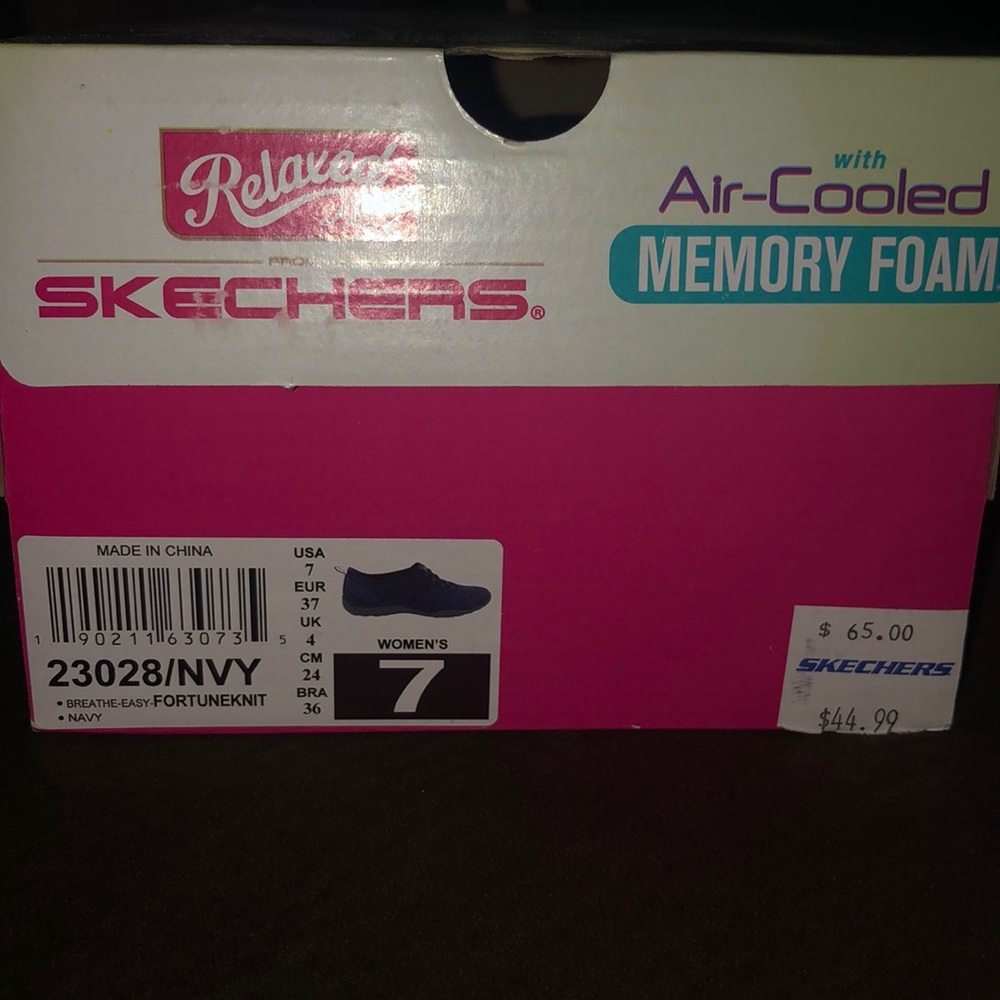 Skechers Relaxed Fit Memory Form